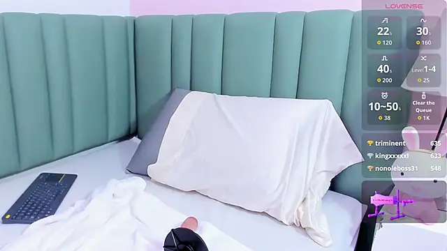 elizabeth_liones_'s cam snapshot