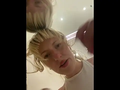 RonnieKiss's cam snapshot