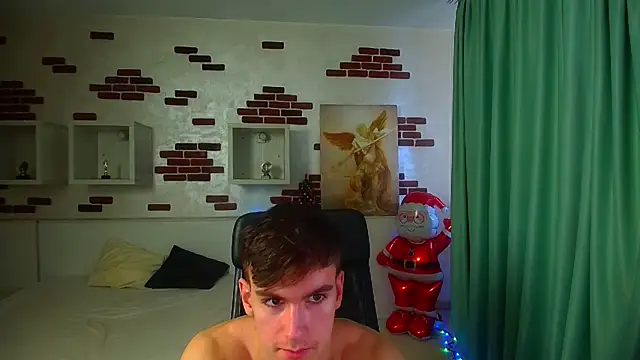 BradyFlint live sex cam
