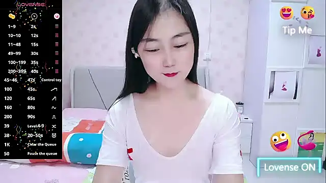 Elvira_baby's cam snapshot