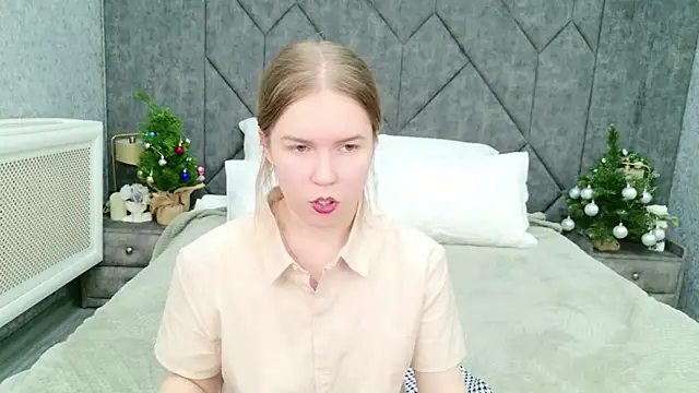 Alida_Brice's cam snapshot