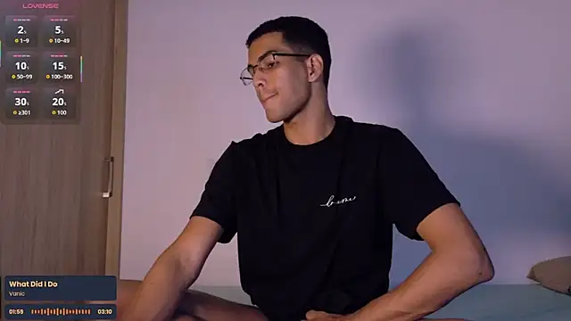 Pikashu7u7's cam snapshot