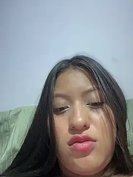 Estefanii- live sex cam