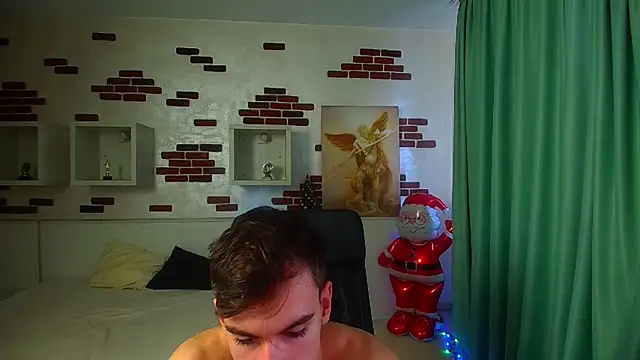 BradyFlint live sex cam