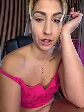 sofiah_ live sex cam