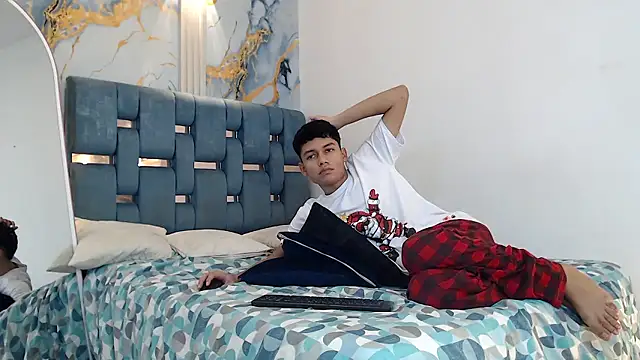 GRETTY_BOYS live sex cam