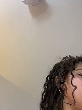 Mya_lorenz live sex cam