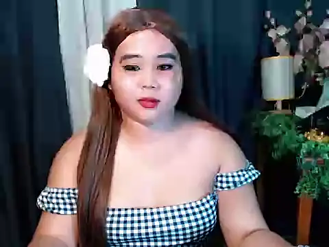queen_staceyy live sex cam