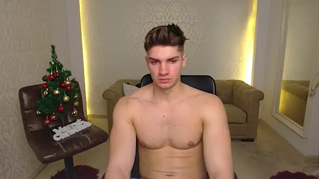 MaxKaiden live sex cam