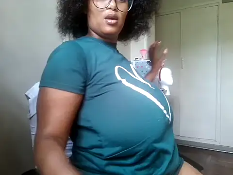 Stormy-Stella live sex cam