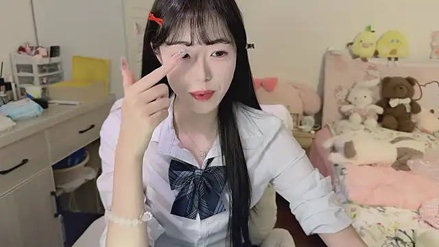 Onecutelittle's cam snapshot