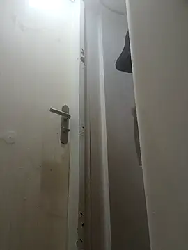 Mikaaa97 live sex cam