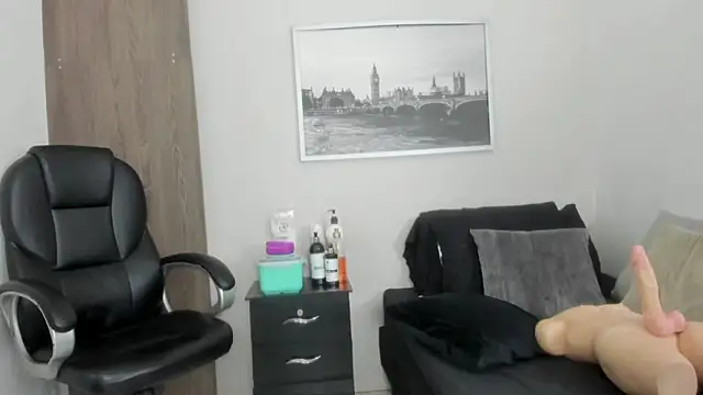 Cheryl_JONES live sex cam