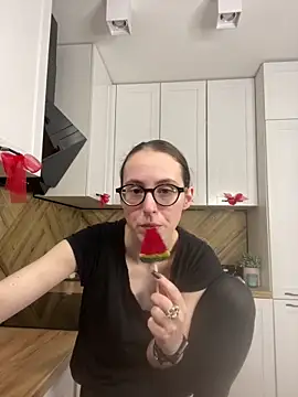 MartiniiSelenna live sex cam