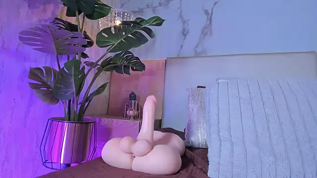 ValSmith_'s cam snapshot