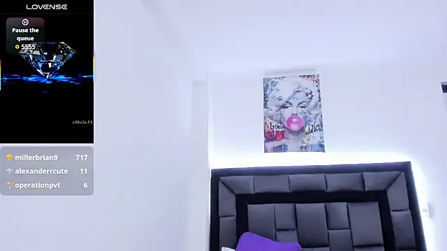 candy_fox2's cam snapshot