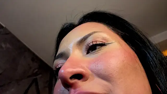 Veronica_b_'s cam snapshot