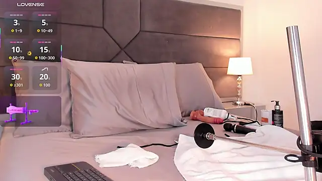 franceska_milf live sex cam