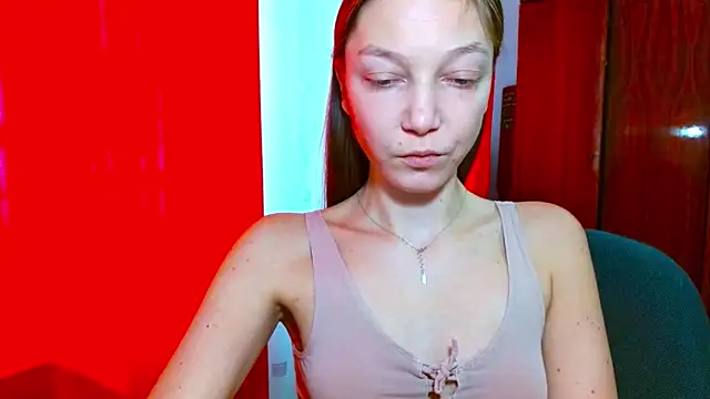 EmillyPlay live sex cam
