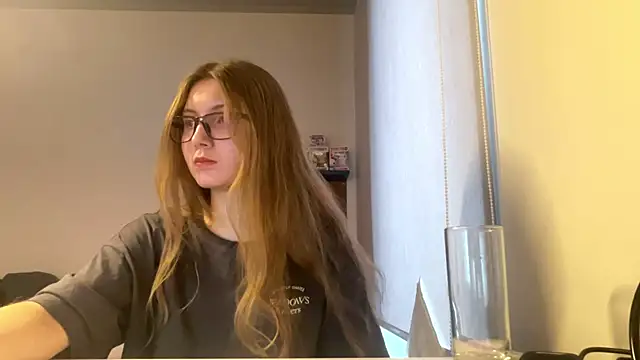 Callmeee_star's cam snapshot