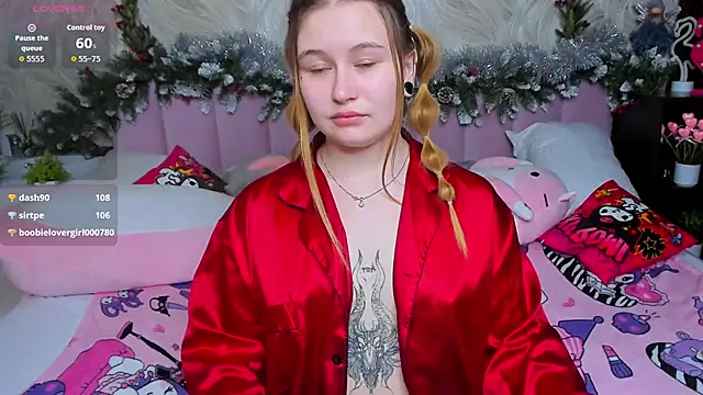 MilanaXHoney's cam snapshot