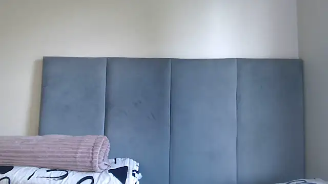 Jah-Queen's cam snapshot