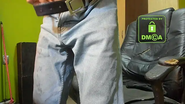 BigCumShoot live sex cam