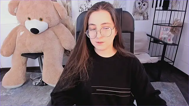 VirtuallVoyant live sex cam