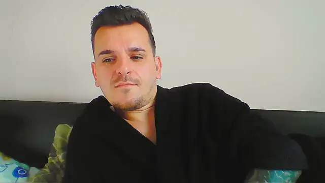 Huge_cock22cm live sex cam