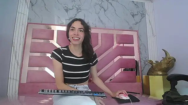 Mia_swift_ch live sex cam