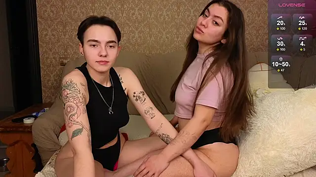 twobabesweet live sex cam