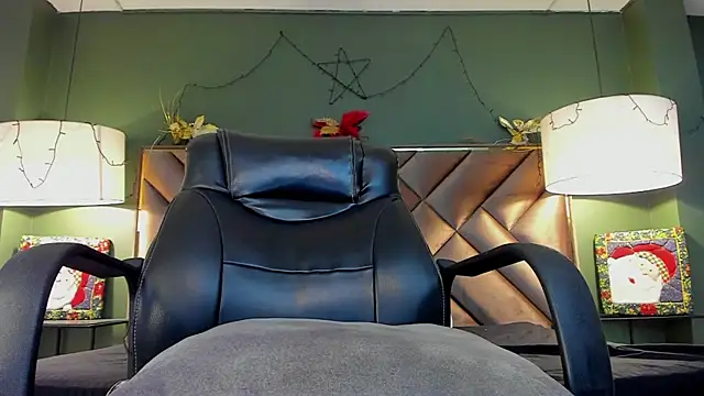 Aiden_Royce live sex cam