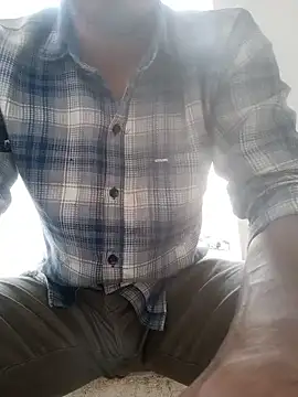 KiranTheBull live sex cam