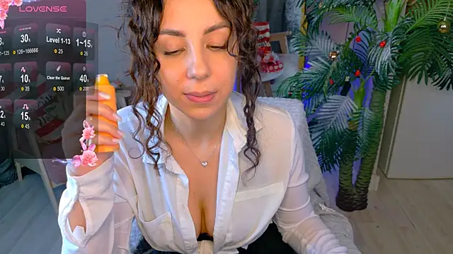 curly_jade's cam snapshot