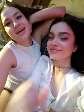 MayaGlow live sex cam