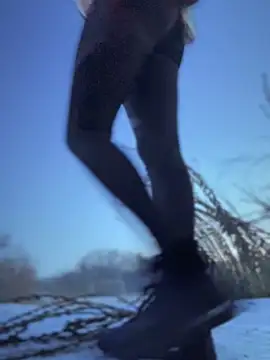 LetsFunKARINA live sex cam