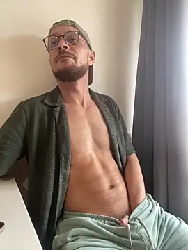 MattMiller28's cam snapshot