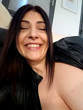 AryaSummersReal live sex cam