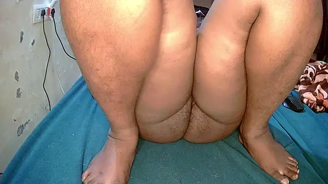 laddu99tamil's cam snapshot