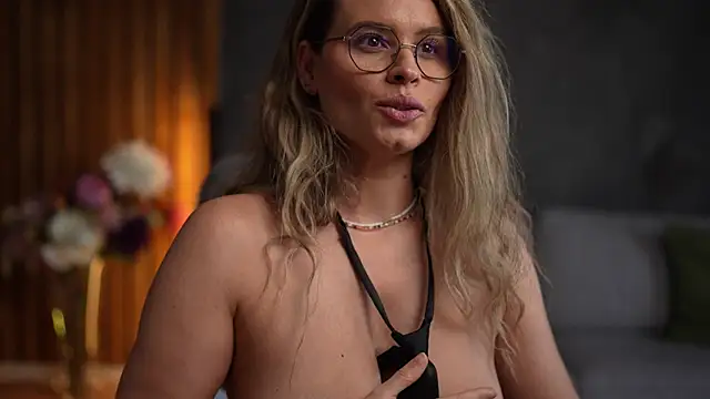 BrandyWhite live sex cam