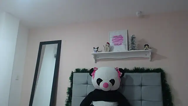 Abby_Hiiltoon's cam snapshot