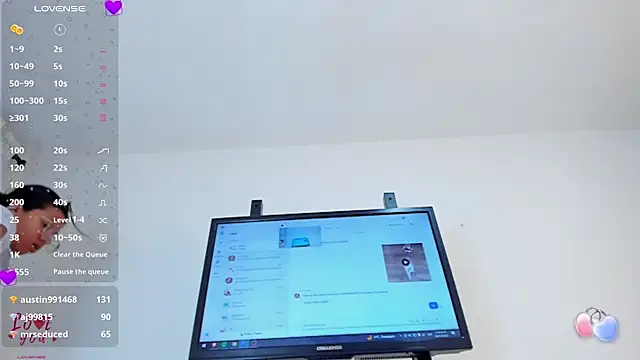 Vahiolet_smith's cam snapshot