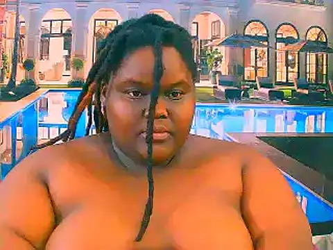 EbonyHotBuns's cam snapshot