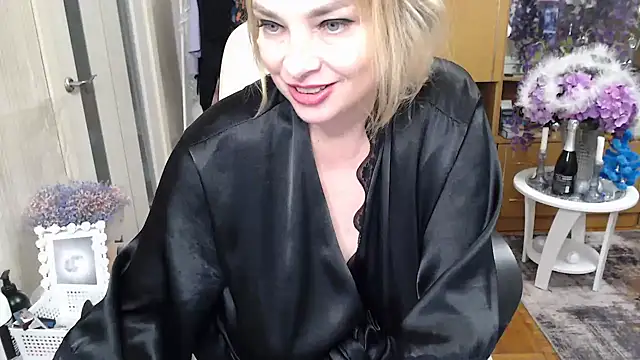 Mika_Passion's cam snapshot