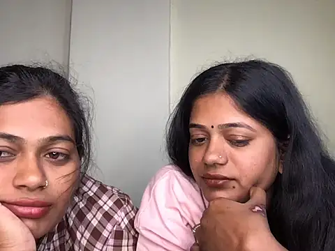 HoleyCoupon's cam snapshot