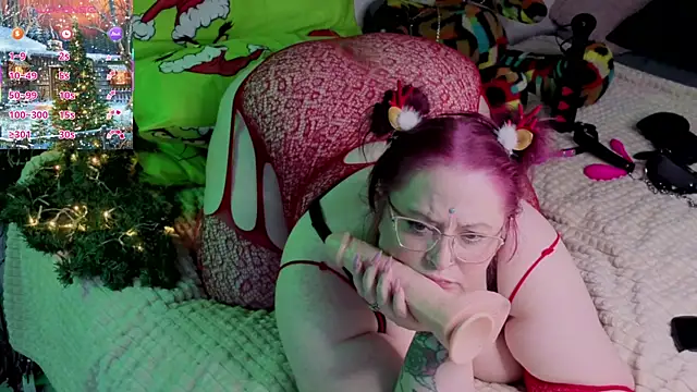 MilanaSkyingg's cam snapshot