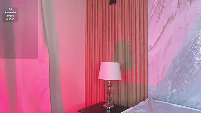 LolaHoneyy's cam snapshot