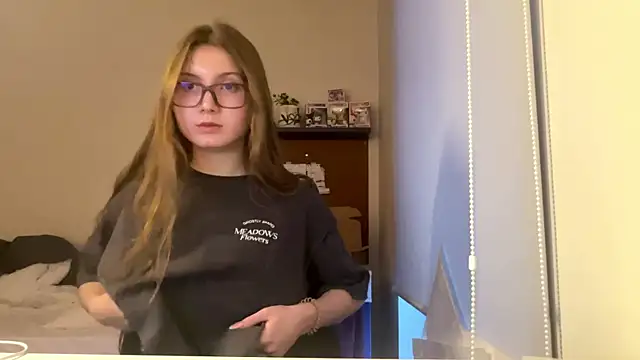 Callmeee_star's cam snapshot