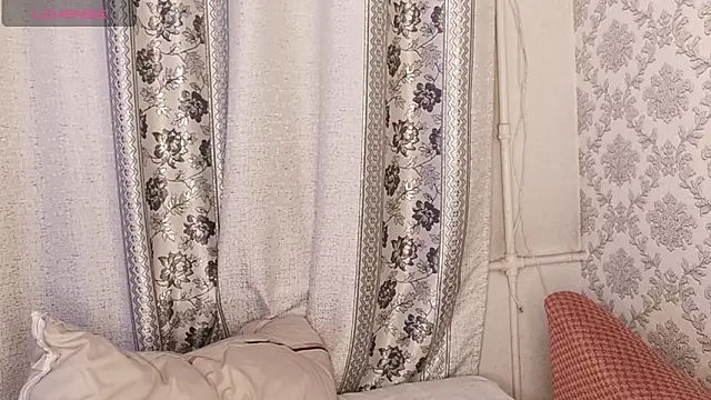 MissValday live sex cam