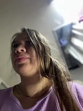 Emiily_lee live sex cam